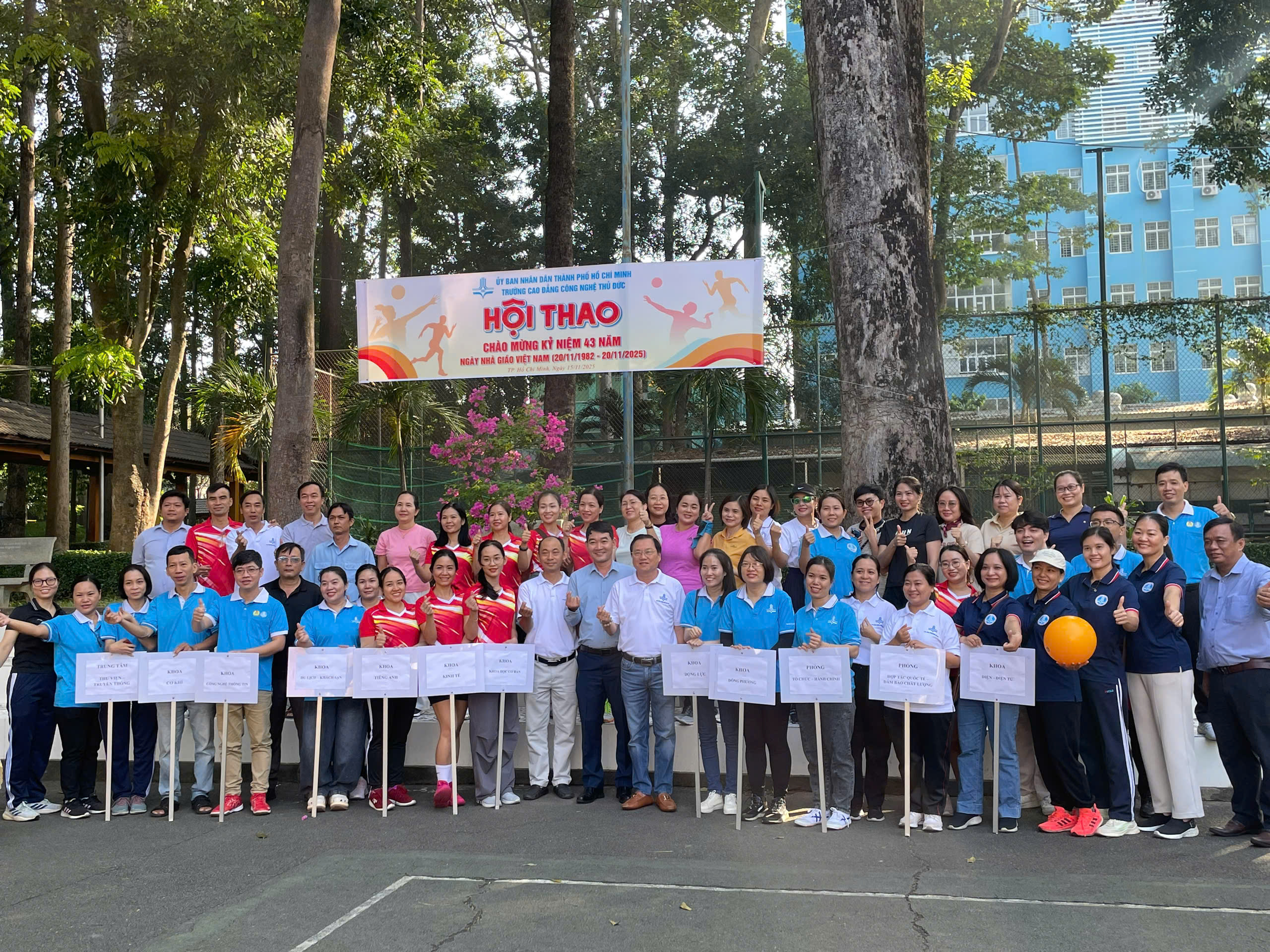 HỘI THAO CHÀO MỪNG NGÀY 20/11 – KHOA ĐÔNG PHƯƠNG RỘN RÀNG, ĐOÀN KẾT VÀ TỰ HÀO